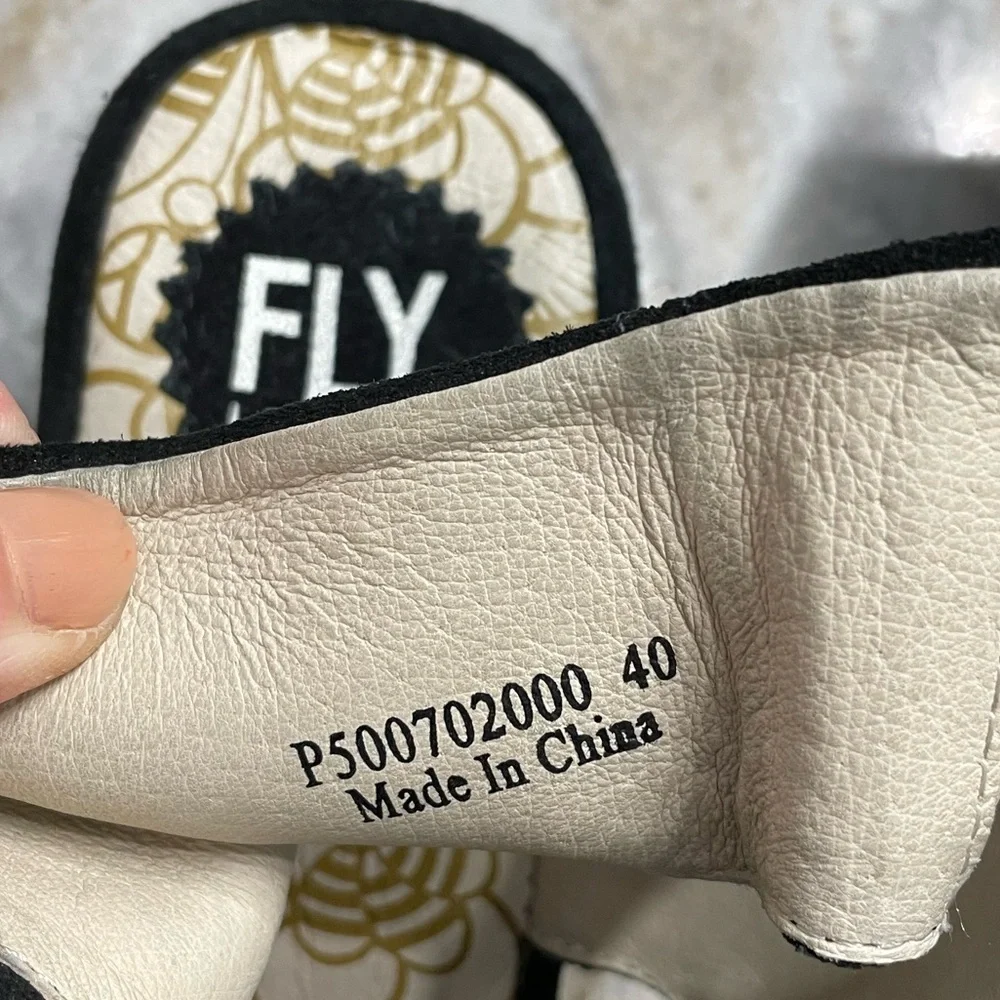 Fly London excellent pre